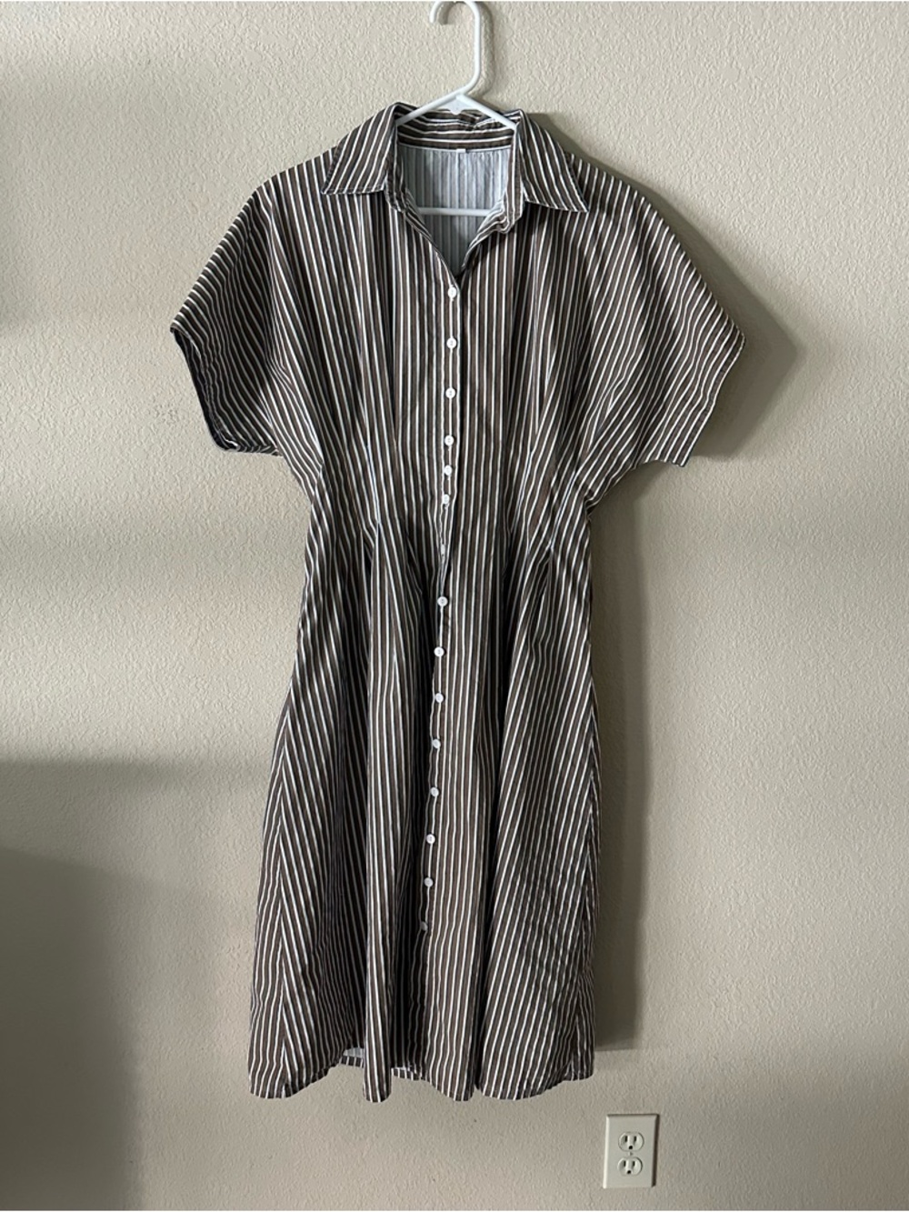 Striped Button-Front Women’s Dress - Brown/White size Small